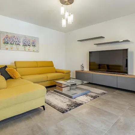 3 Bedroom Amazing In *